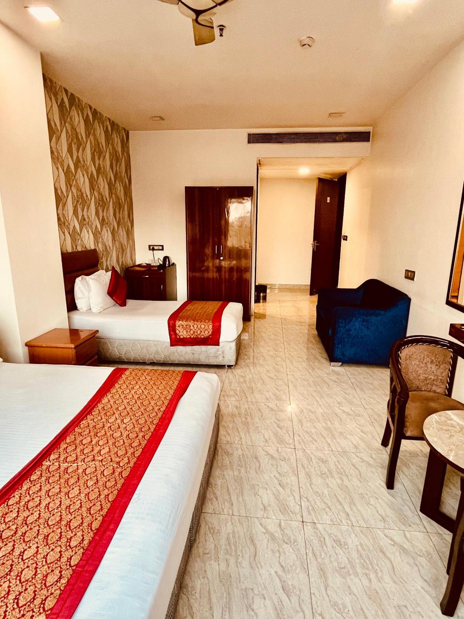 Amora Rooms Dwarka Nueva Delhi Exterior foto